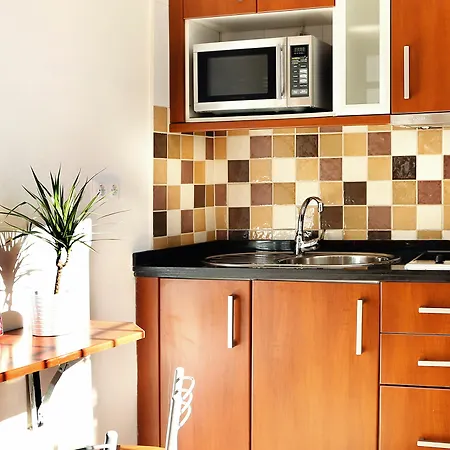 Cozy And Bright Center Apartment